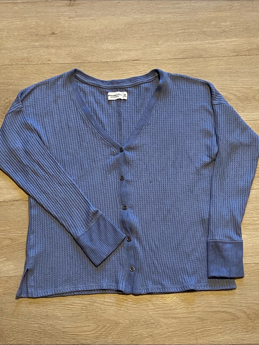Abercrombie & Fitch Waffle-Knit V-Neck Cardigan
